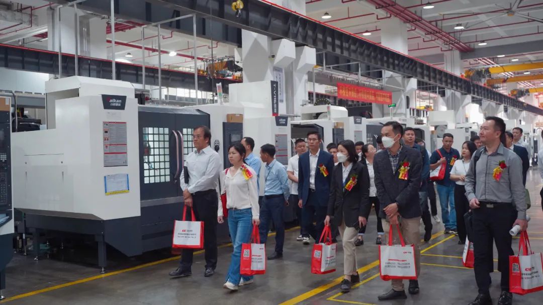 创世纪钻攻机产品有望迎高速增长,创世纪钻攻一体机