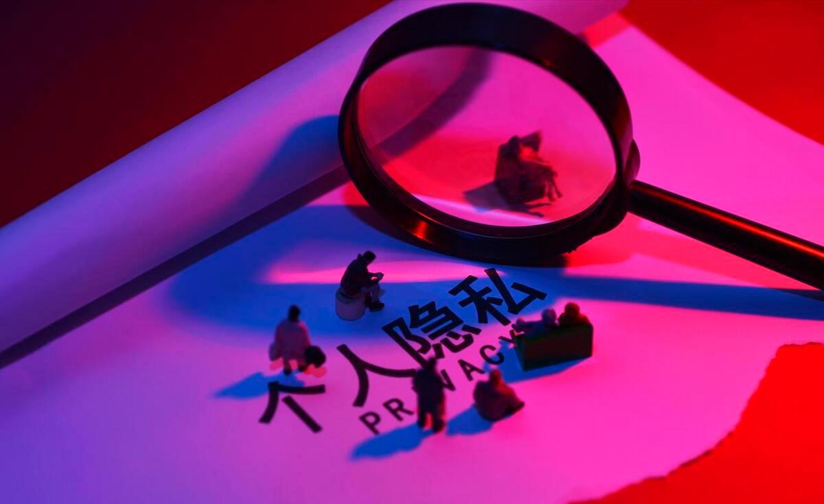 酒店被偷装摄像头能立案吗,住宾馆屋里有摄像头拍的犯法吗