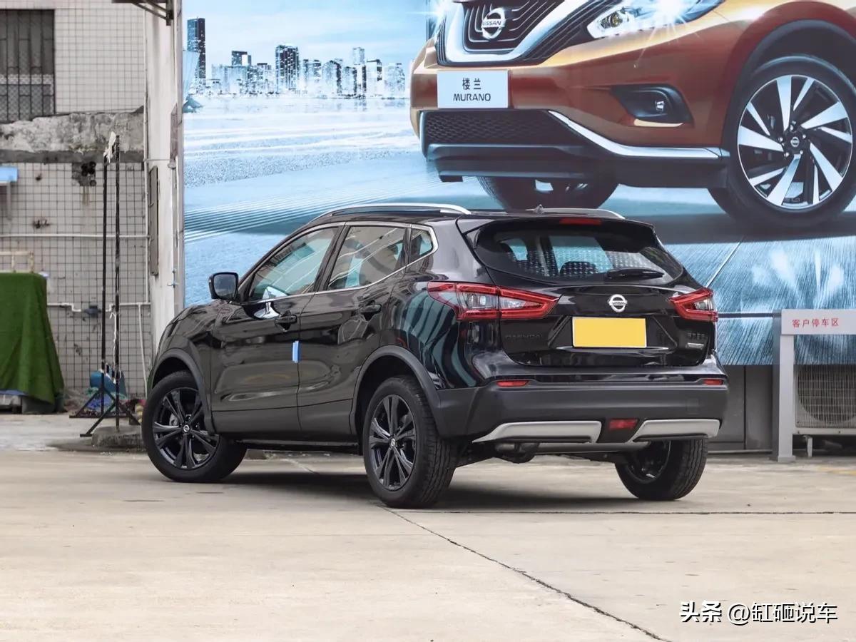 老款日产逍客全景天窗版,日产全新逍客天窗