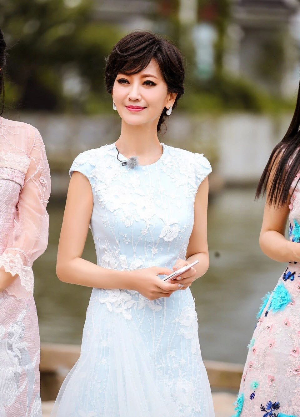 女明星扮嫩图片大全,扮嫩女明星年轻时