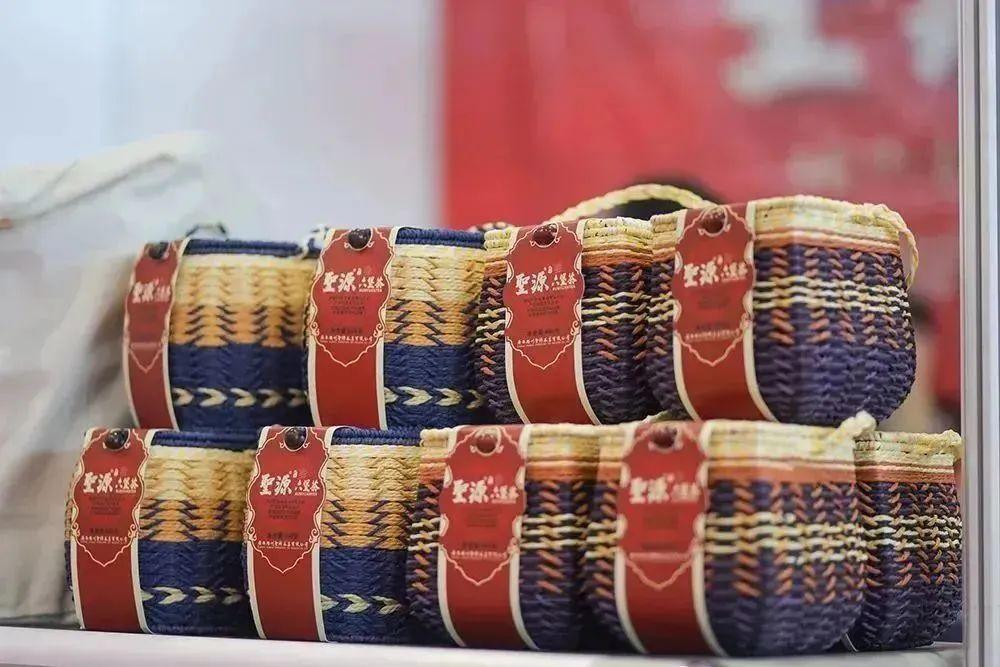 “慢饮”茶搭上直播“快车”，订单↑销量↑收入↑！