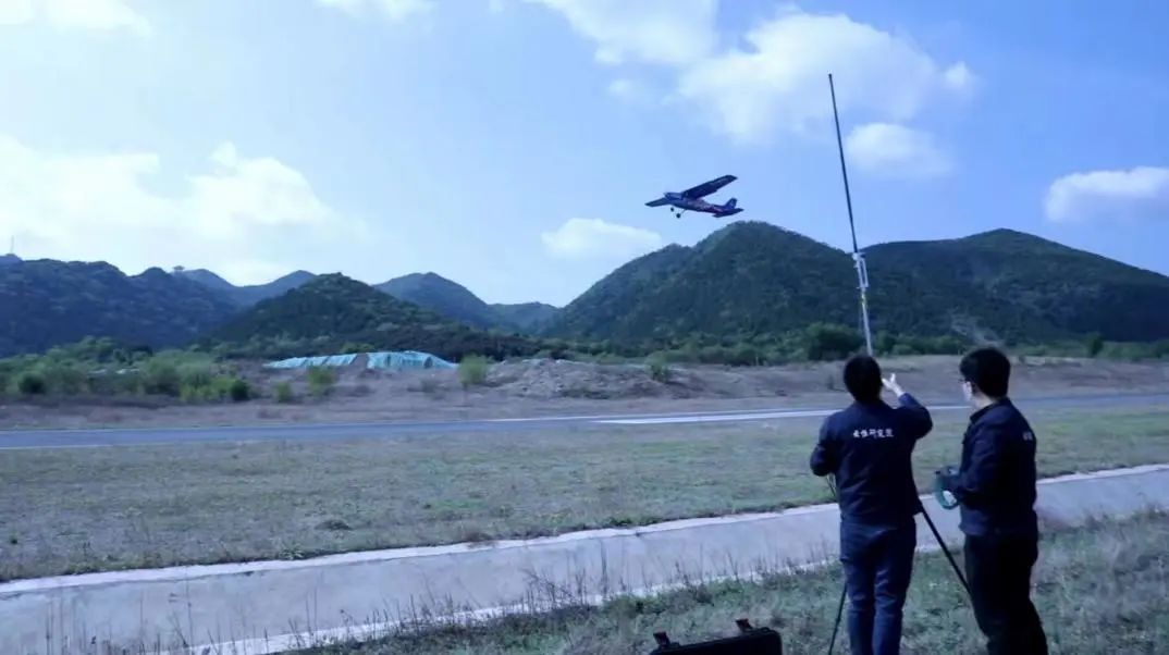 中国首创无人飞机卫星导航系统,国产航空商用无人运输系统验证机