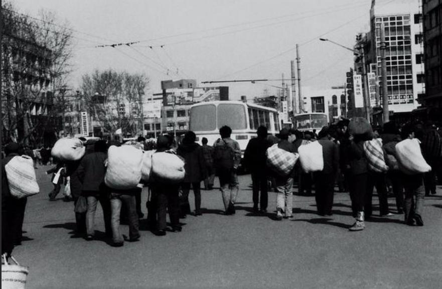 中国南街村第一村,中国的南街村到底有多好啊