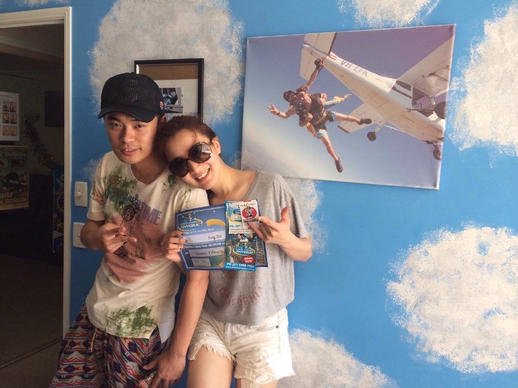 陈赫前妻许婧晒出海旅游照,陈赫前妻许婧穿搭