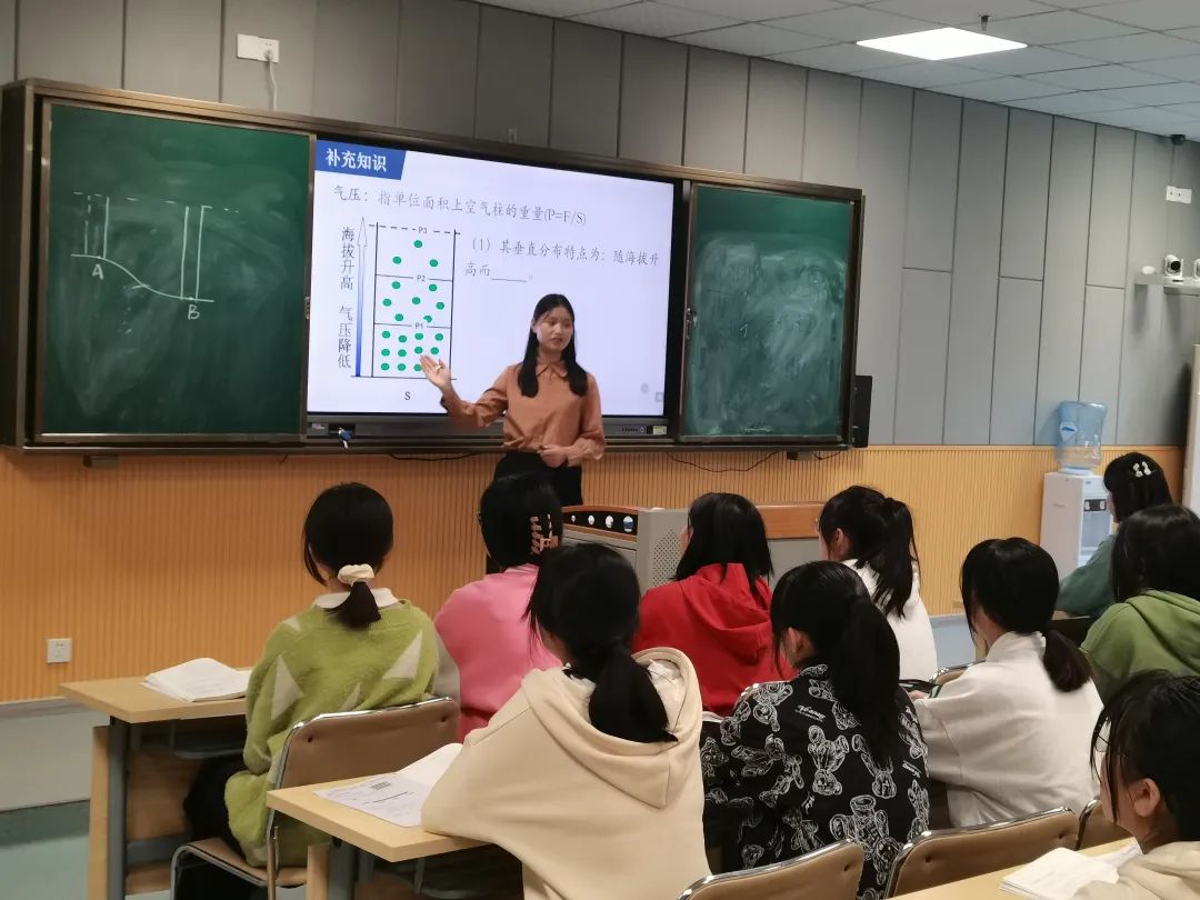 万州三中江南校区最近视频,万州第三中学江南校区