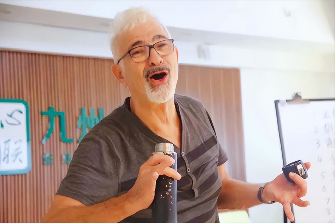 「大理长沙」国家舞动大师Zvika派索Pesso戏剧舞动治疗工作坊