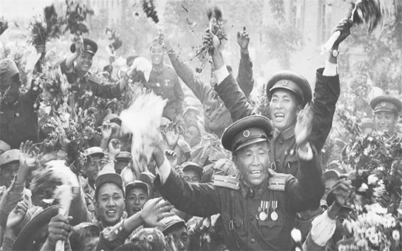 志愿军进朝鲜拯救危局时，金日成还剩多少人？