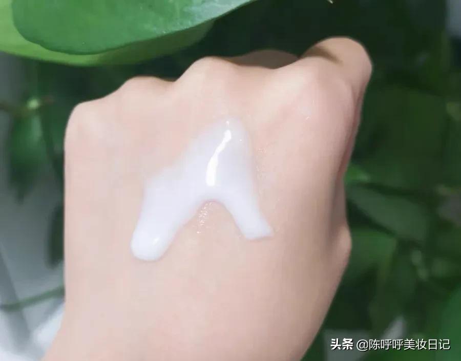 护肤品的正确使用顺序怎么用,护肤品正确使用顺序和方法