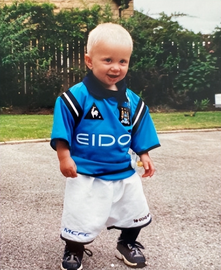 足坛明星小孩,足坛球星萌娃视频