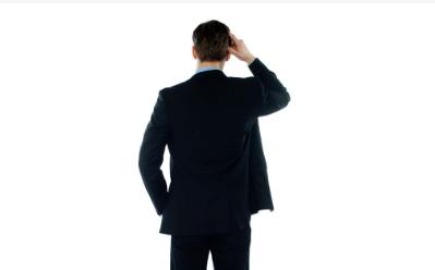 云南男子被妻子按摩到吐血，去医院检查，医生：你脑袋里插了把刀