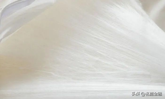 24年坚守假一赔亿诚信品牌金加瀛创始人卢亚波教你辨别蚕丝被真假