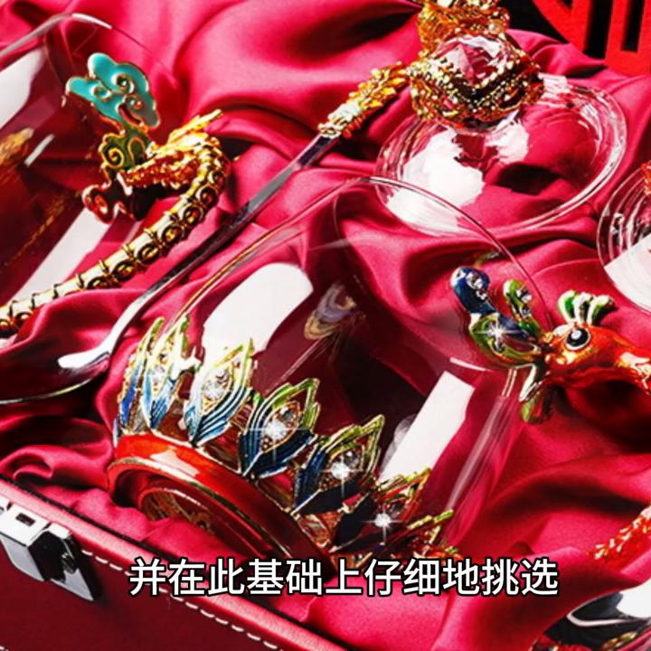 婚礼新娘惊喜礼物推荐,婚礼送新娘什么花比较好