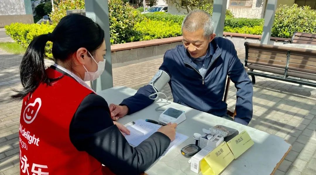 永旺永乐学雷锋志愿服务队荣获“2022年度苏州市十佳团队”称号!