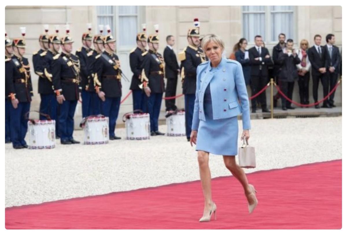 法国夫人买一次性口罩,法国马克龙与妻子