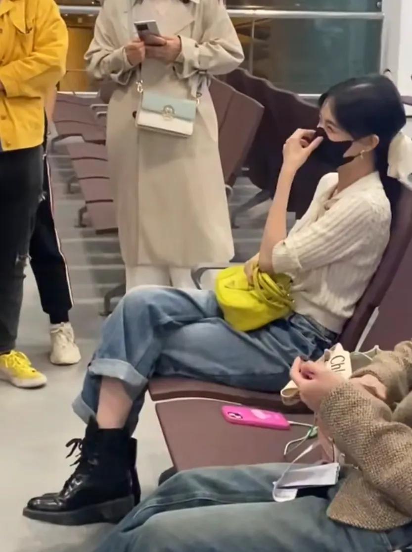 李一桐重庆之行组图,李一桐巴黎之行