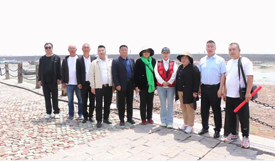 闈掑矝鍗撲俊鏃ヨ儨瀹炰笟鏈夐檺鍏徃,闈掑矝鍗撲俊鏃ヨ儨