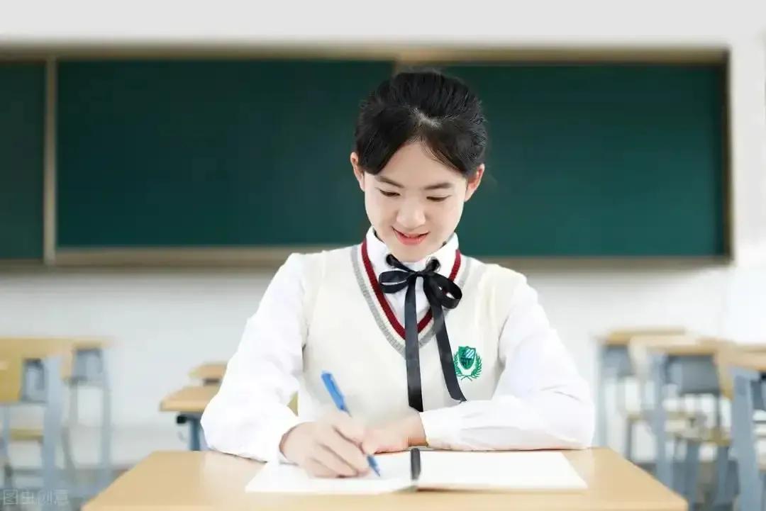 冀教英语八上lesson8,英语书冀教版八上lesson26翻译