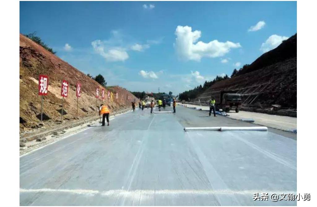 路面水稳施工存在问题,水泥路面需要水稳基层吗