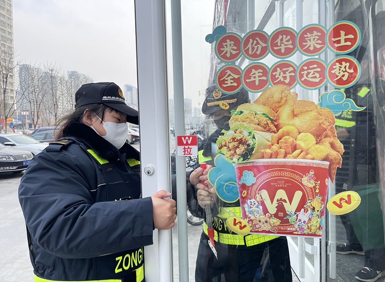 河北保定：整治城市“牛皮癣”助力文明城市创建