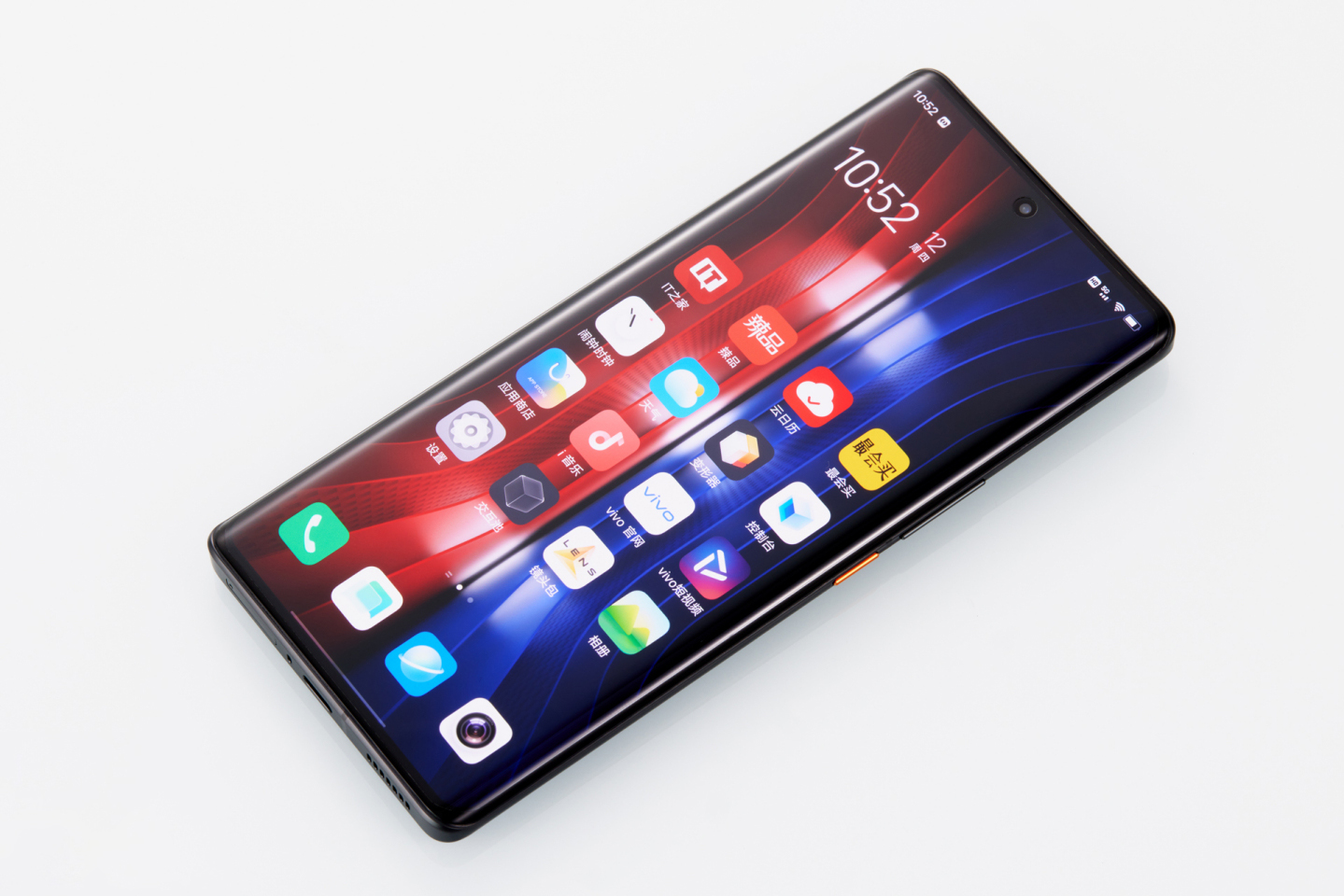 iqoo8pro手机排行榜占第几,能和iqoo8pro比较的手机