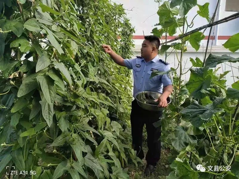 观看先进事迹云宣讲最美基层民警,迅速宣传基层民警先进典型