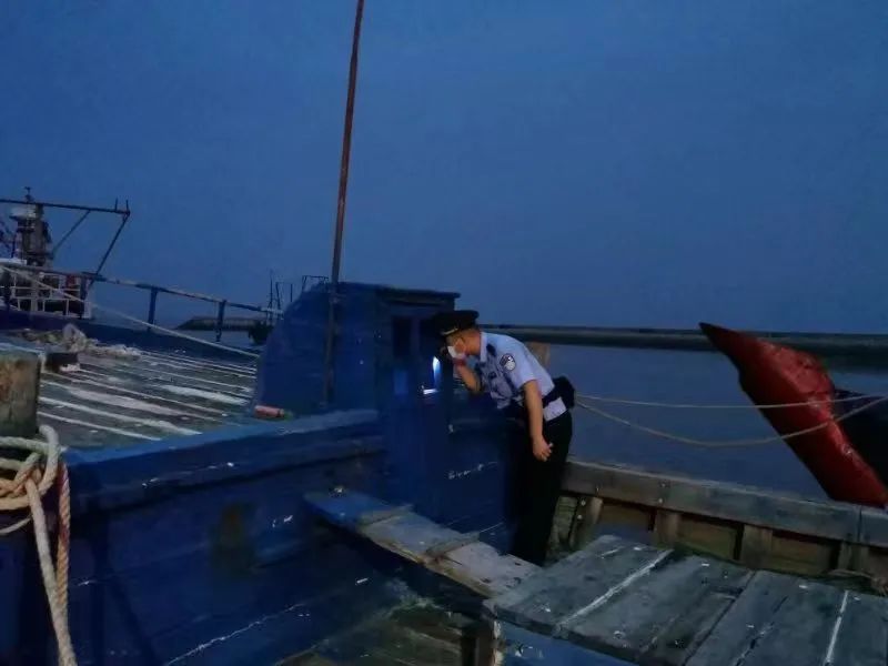 【夏季治安打击整治“百日行动”】天津公安开展第二次夏夜治安巡查宣防集中统一行动