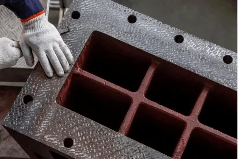 揭秘机械行业最赚钱的岗位——年薪百万至千万的机床铲花师