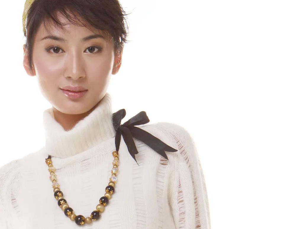 不算特别惊艳却能红的五位女星,长相妩媚却情史干净的五位女星