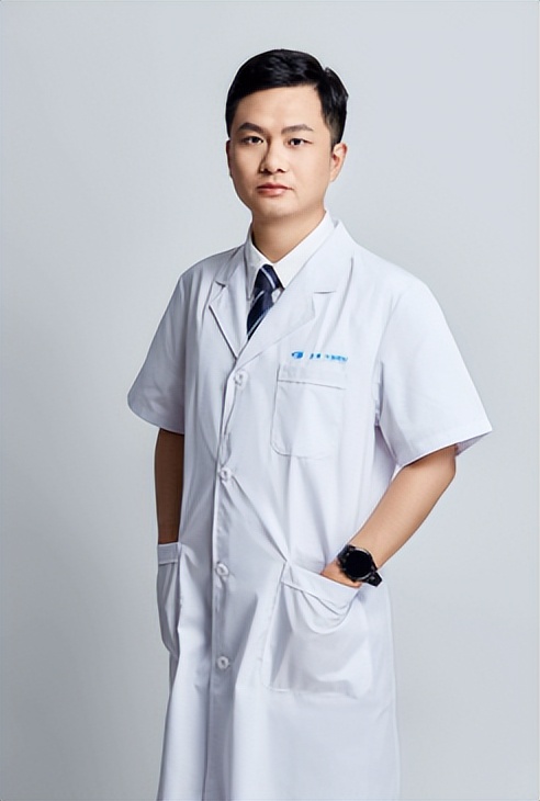 中科大眼科黄亮,无锡华厦眼科黄亮