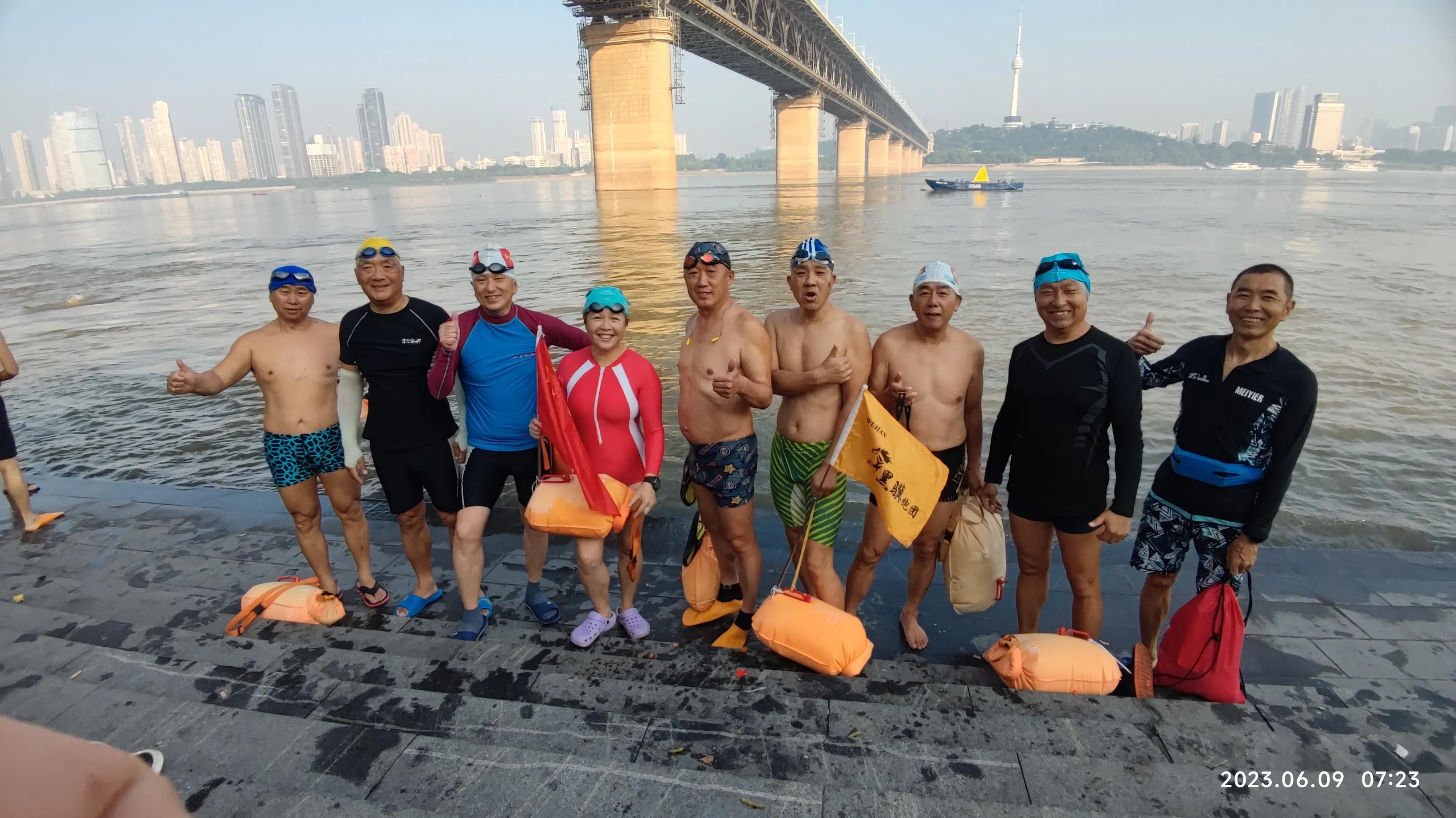 【游记54】《足球与游泳，群众体育应有的样子》