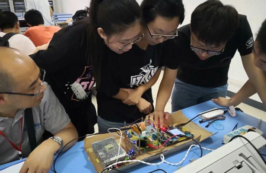 不学数学就业前景非常好的专业,数学不好专业就业前景怎么样