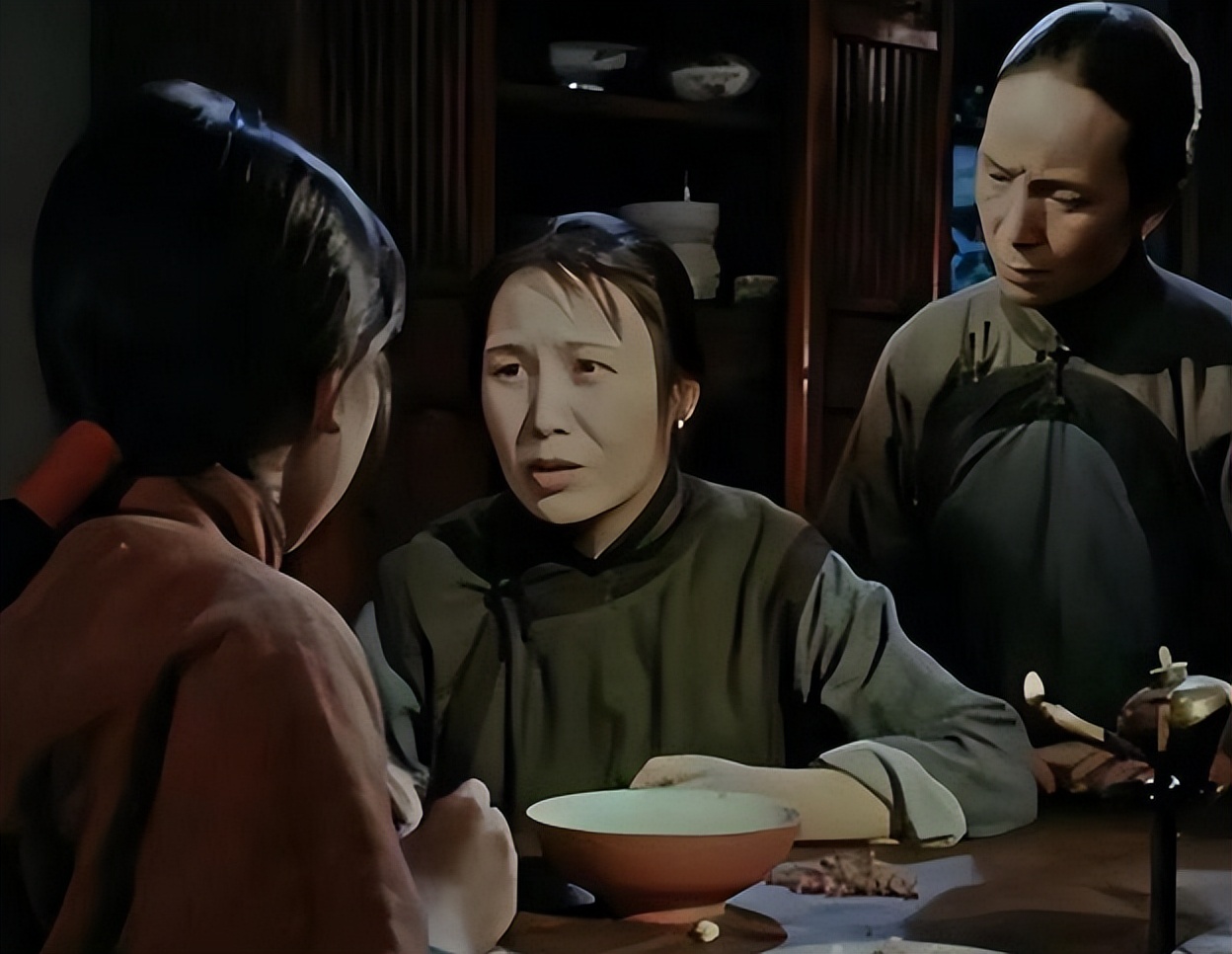 祥林嫂老是唠叨哪些话,祥林嫂一样的唠叨是病了吗