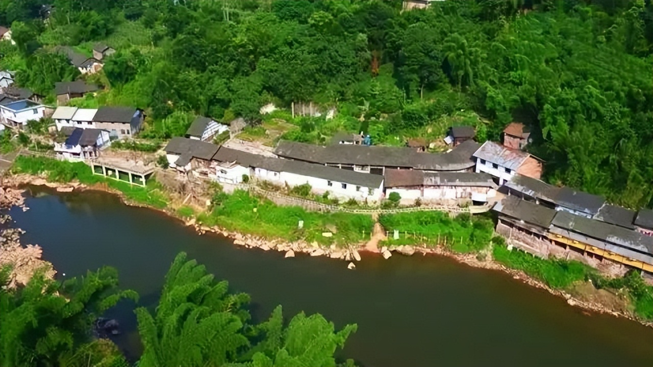 低调惊艳又神秘！乐山这座隐世古镇你肯定没去过！！