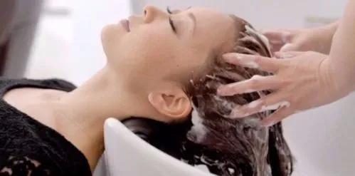 女性如何防止掉发脱发,女性掉发脱发严重怎么改善