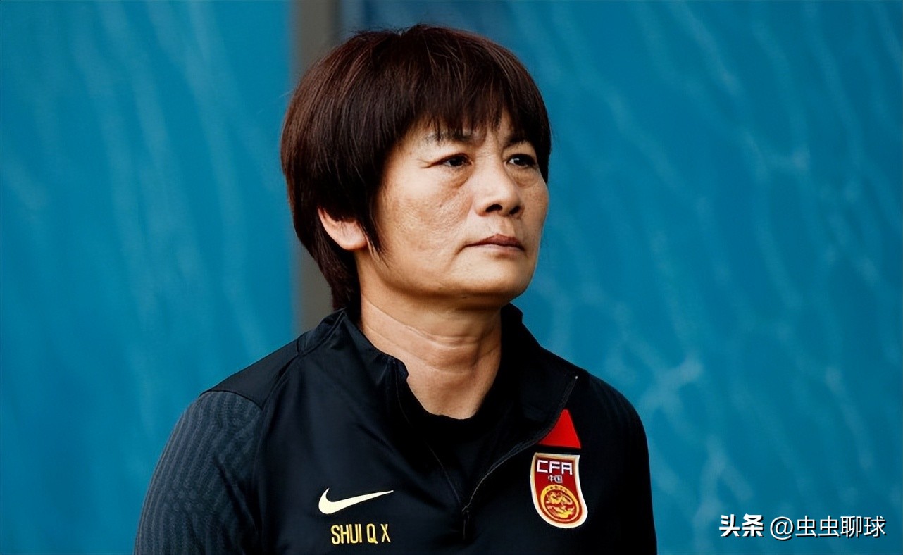 欧联杯罗马0-1！中国女足1-4曼联2-2巴萨2中柱穆里尼奥笑了