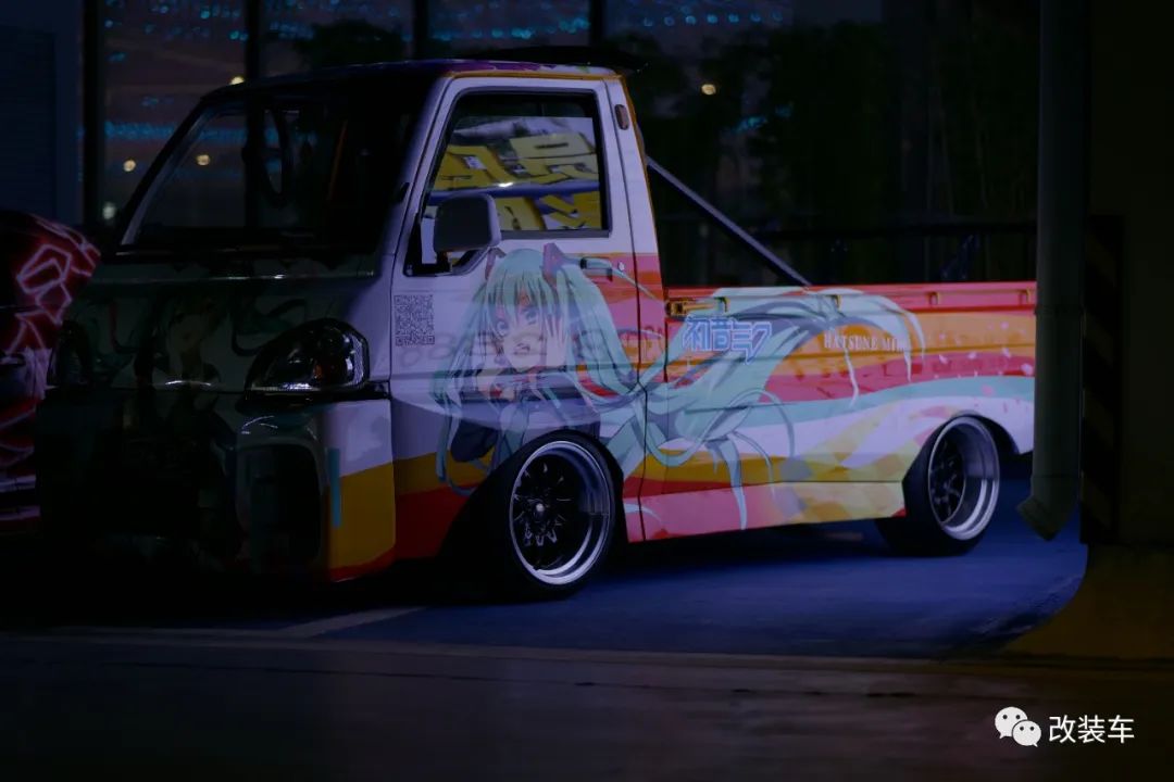 五菱兴旺面包车最新款,第二代五菱兴旺小卡