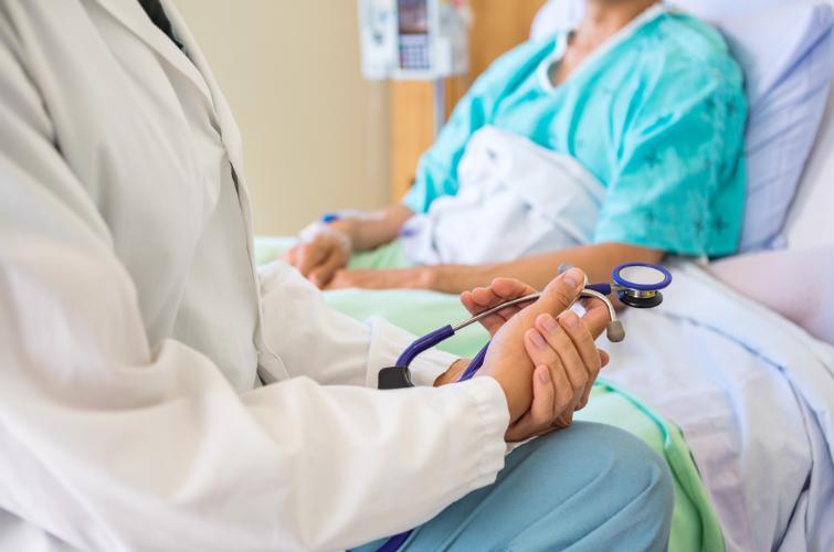 千万不要让狗去舔伤口很危险的,千万不要舔狗舔到最后一无所有