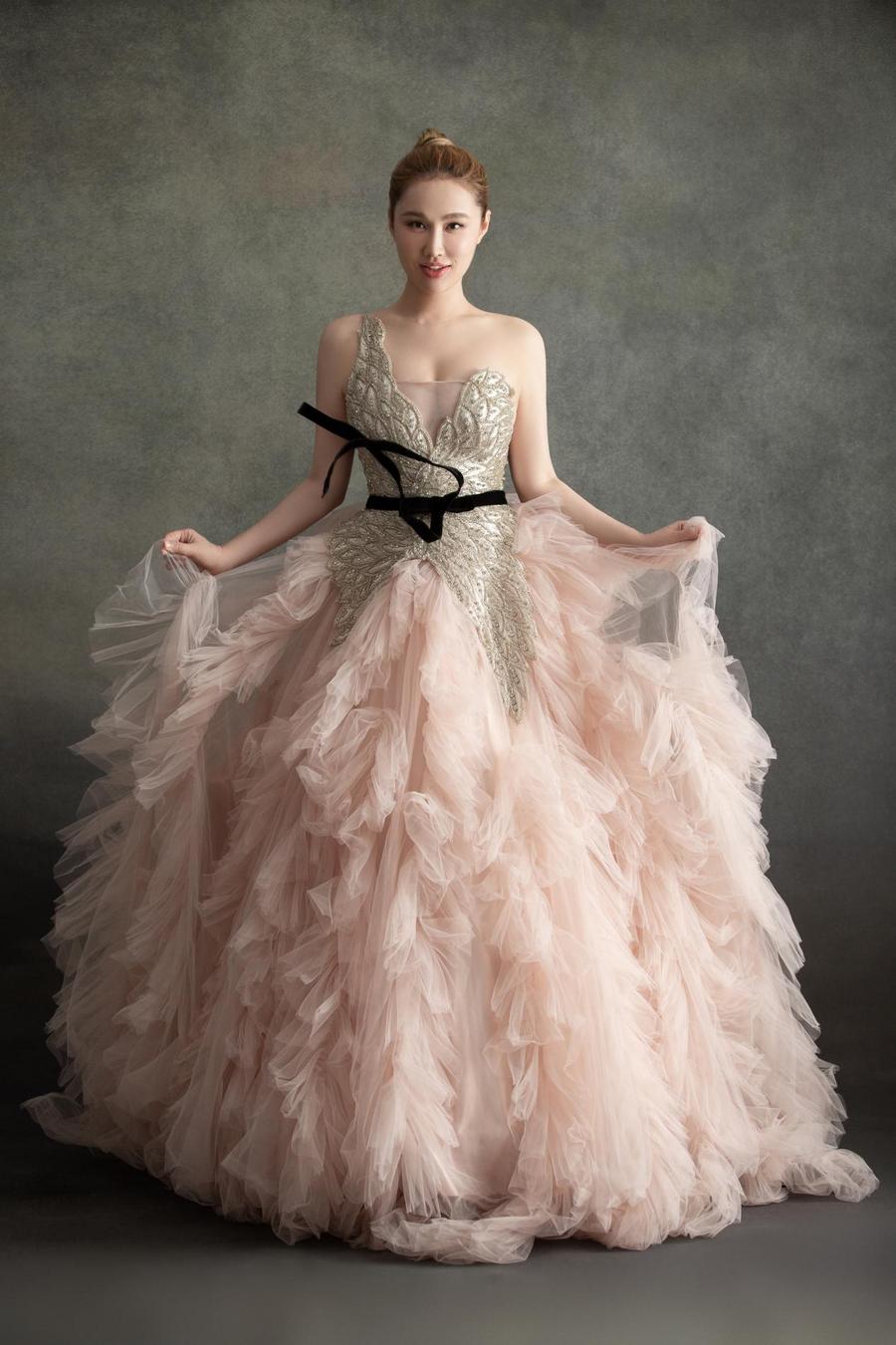 歌剧女神王冰冰多少岁,女高音歌唱家王冰冰