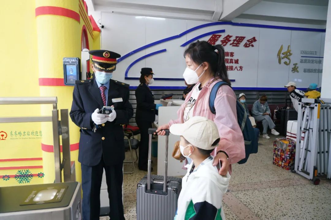 带娃的家长注意！购买儿童票不看身高，看这项！