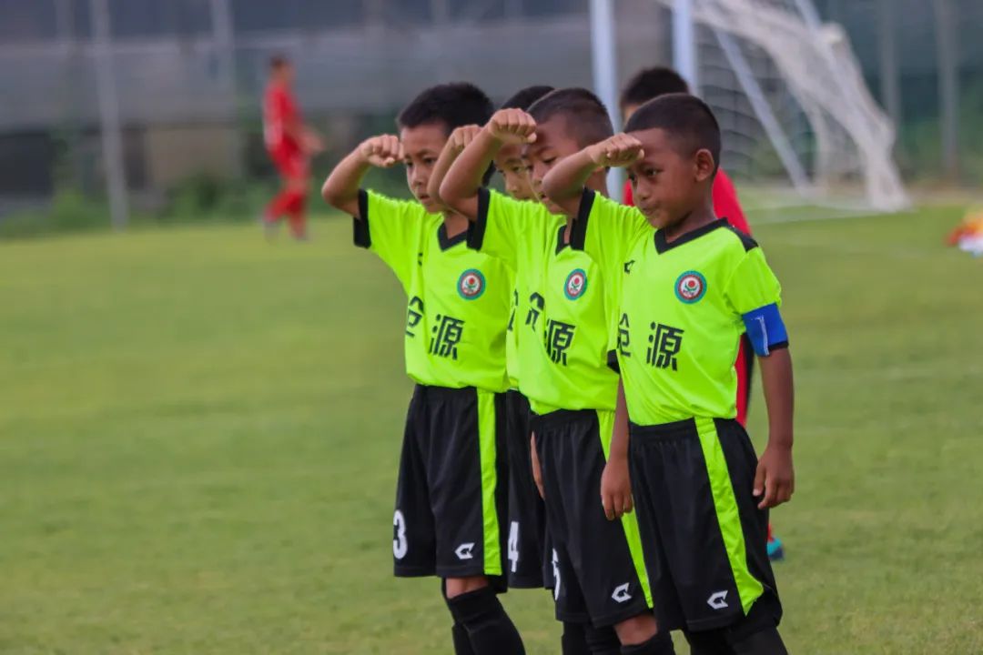 佤山足球少年,佤山少年足球队