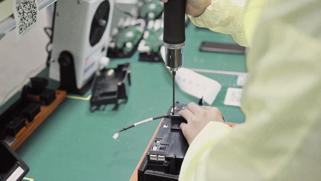 智能对话机器人如何实现,快仓智能仓储机器人还能和人对话