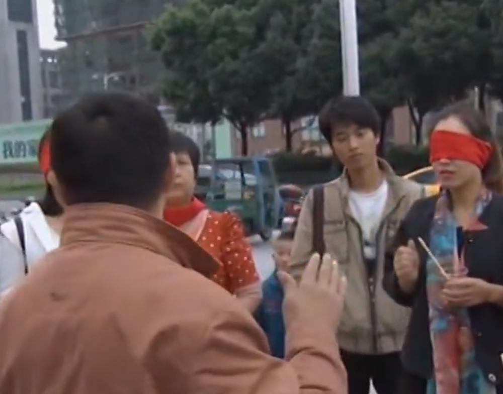 致富经浙江靠卖鱼皮年挣百万,致富经靠卖鱼皮发家致富