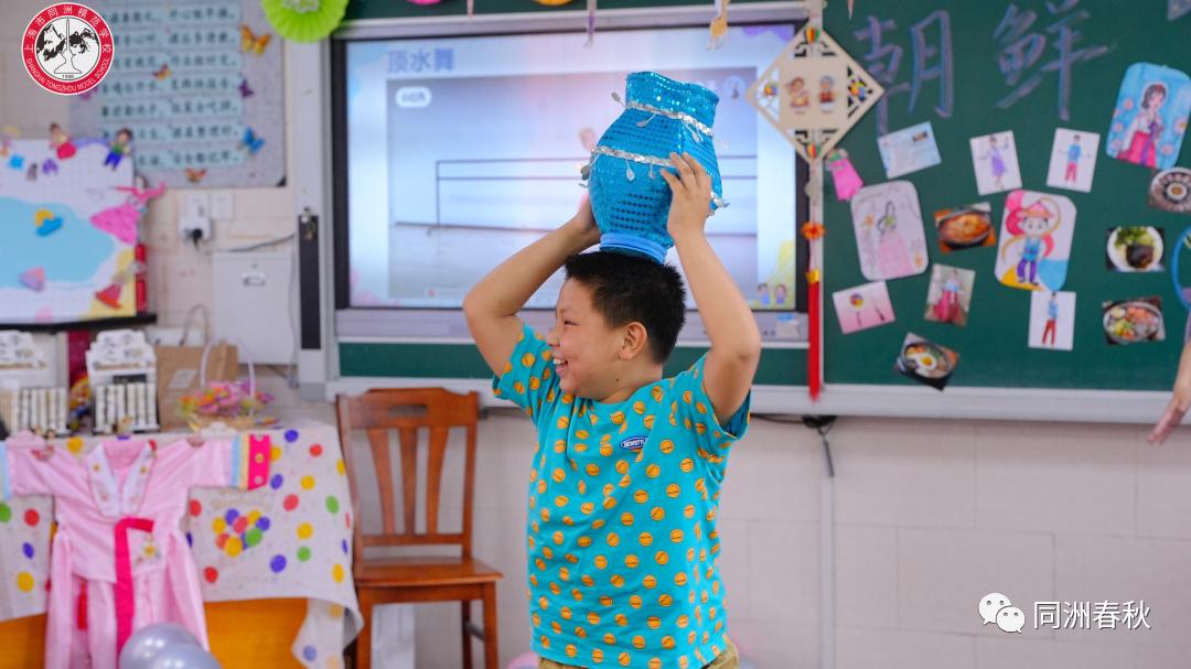 首届56个民族服饰创意大赛,五十六个民族服饰展介绍