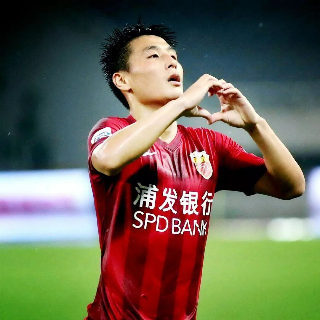 武磊最新冲突,武磊与梅西的故事