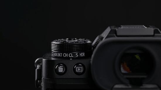 富士x-t5等四款相机迎来固件升级,富士x-t5对比富士gfx100s