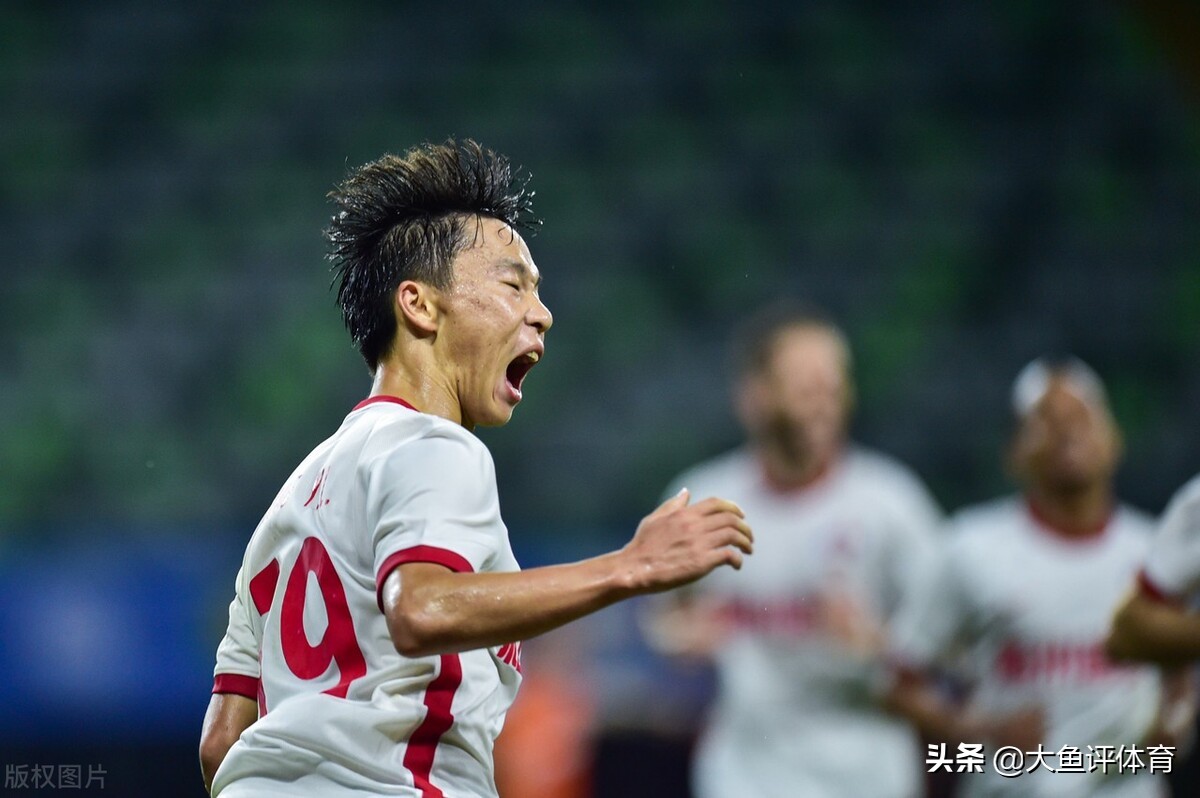 中超第三轮最佳阵容：栗鹏头球建功+门线救险帮助球队登顶
