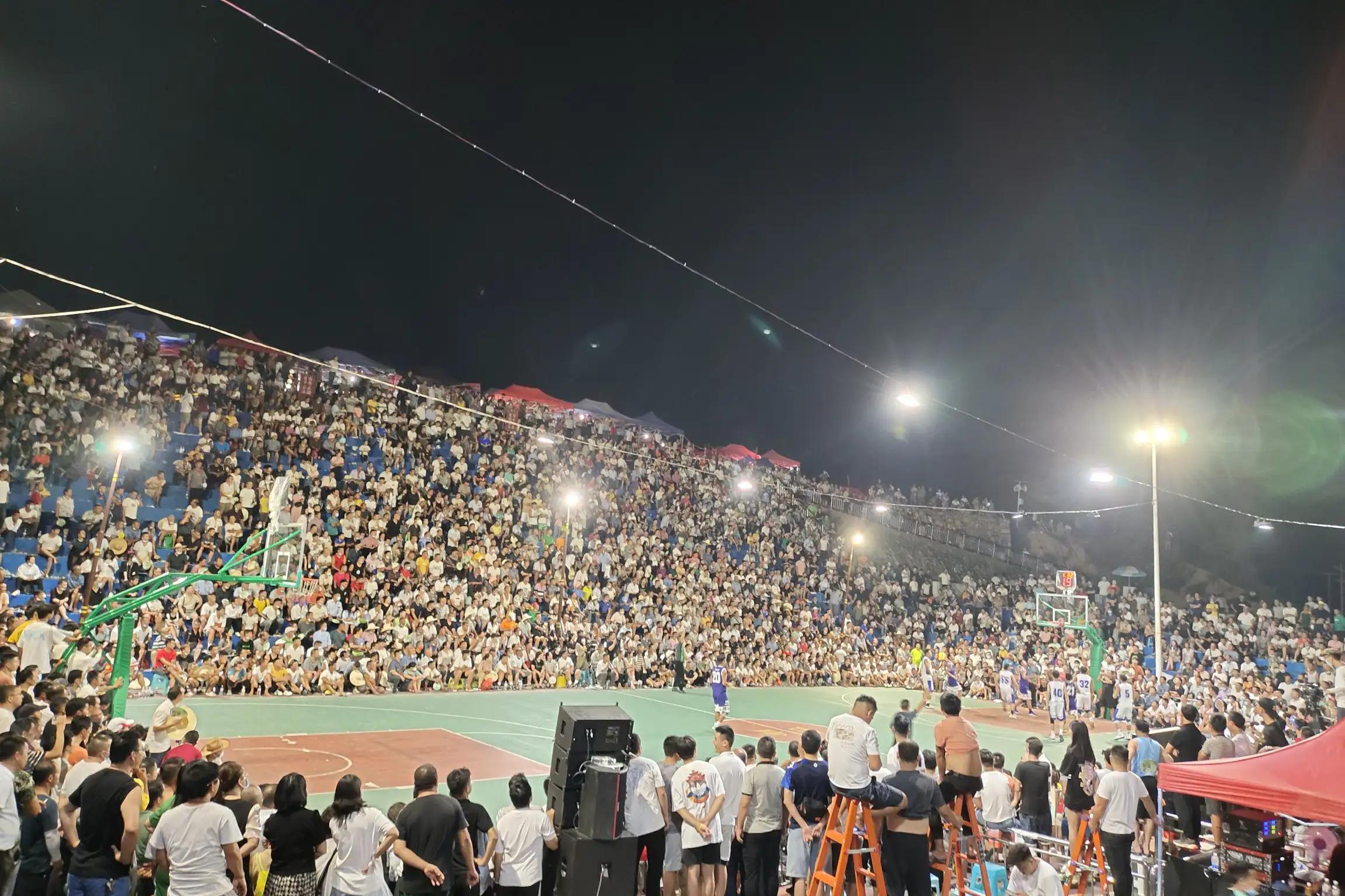 村BA再度来袭，悲哀的是中国篮球和中国足球。