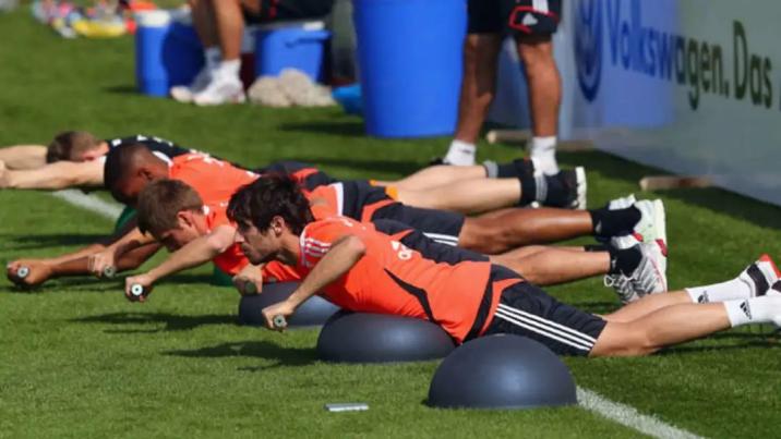 拜仁体能训练,拜仁慕尼黑俱乐部球员训练