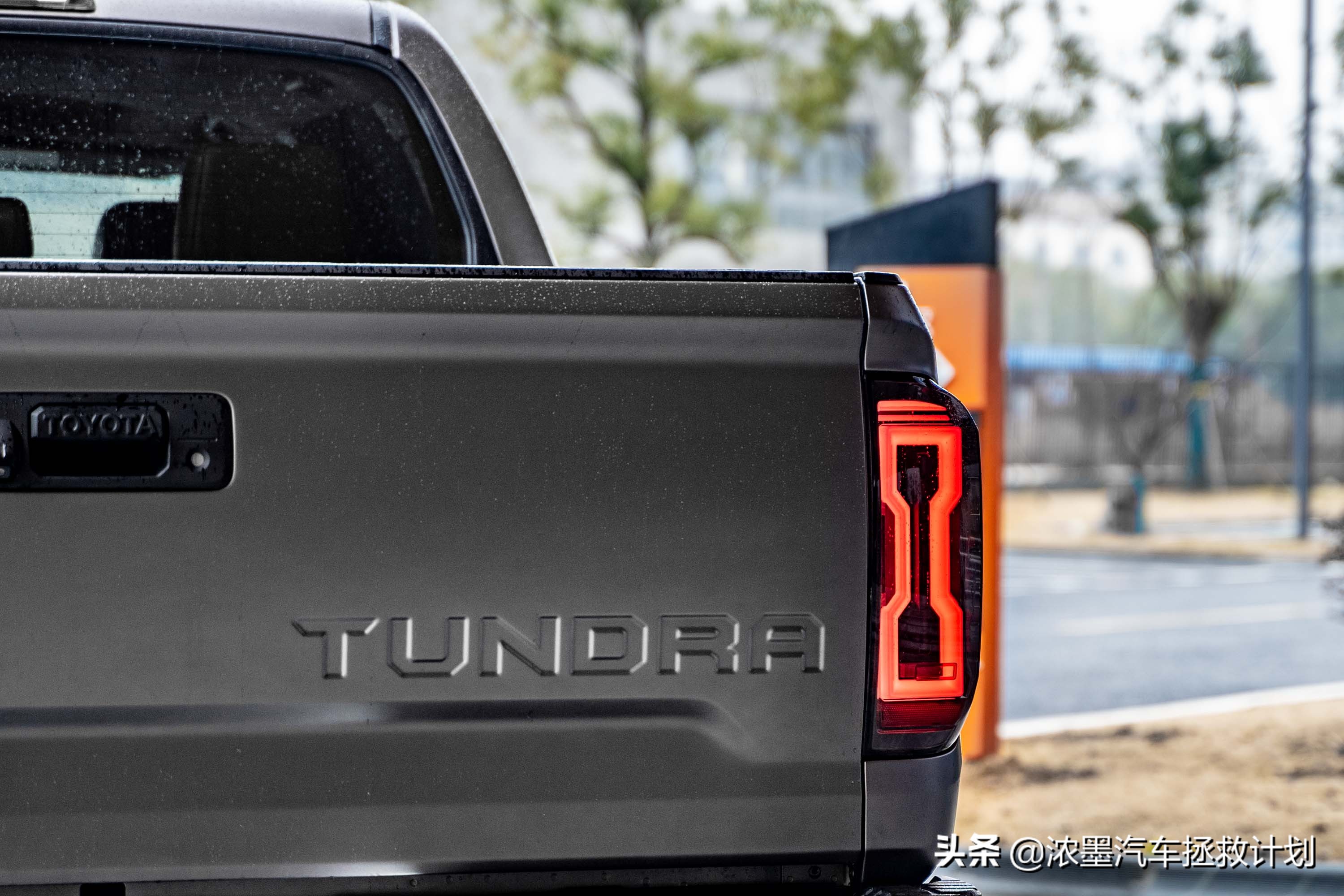 陆地碉堡｜匠心修复一台丰田坦途，完美复活后做百折不挠的攀登者