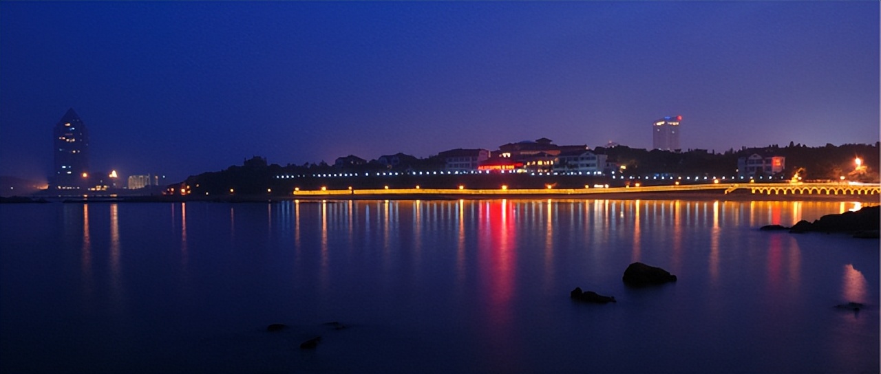 每天一个上市公司,青岛即发集团直播间